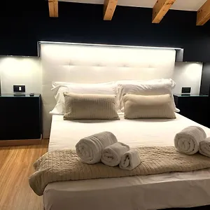 Ottomood House Appartamento Aeroporto di Catania Fontana Rossa
